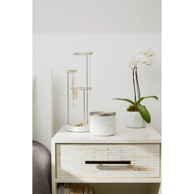 Tesora Jewelry Box White - Umbra 10 Tesora Jewelry Box White - Umbra - Image 10